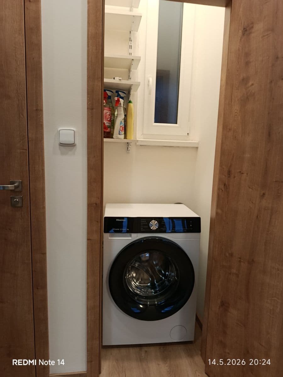 1 bedroom with open-plan kitchen flat to rent, 58 m², Podolská, Prague, Prague 1 bedroom with open-plan kitchen flat to rent, 58 m², Podolská, Prague, Prague