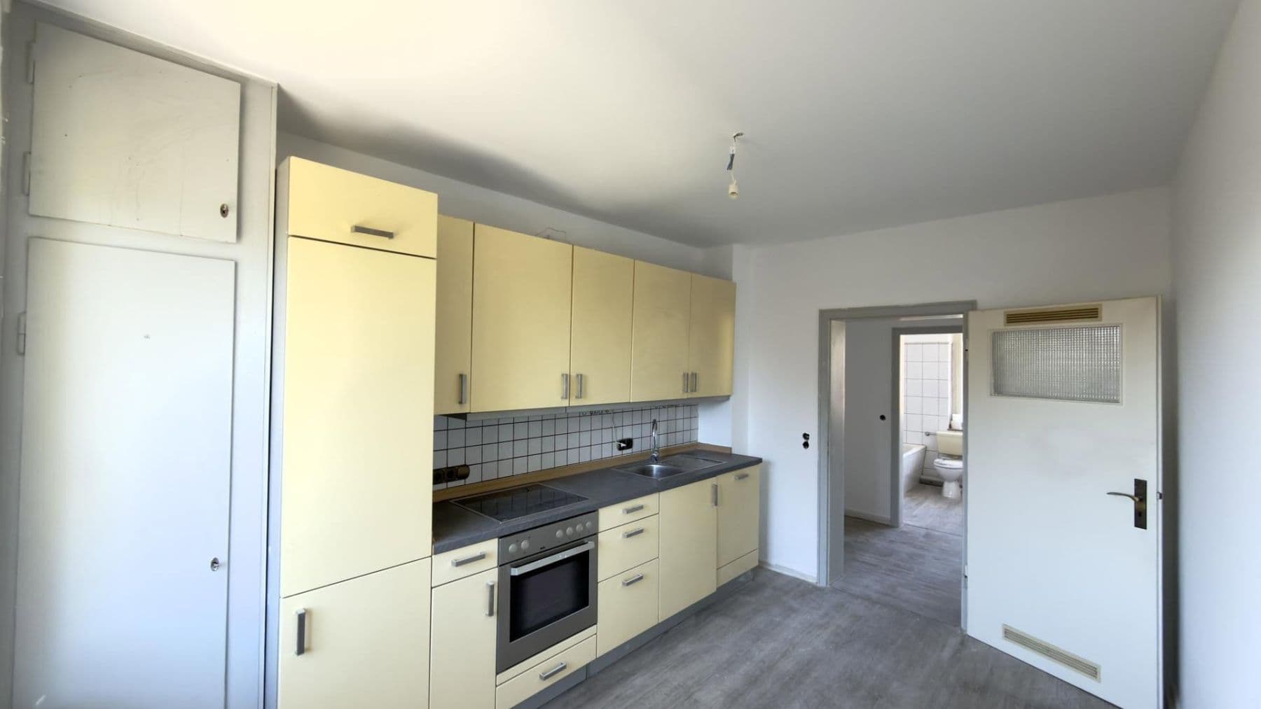 2 bedroom flat to rent, 55 m², Ritterstraße 55, Solingen, North Rhine-Westphalia 2 bedroom flat to rent, 55 m², Ritterstraße 55, Solingen, North Rhine-Westphalia