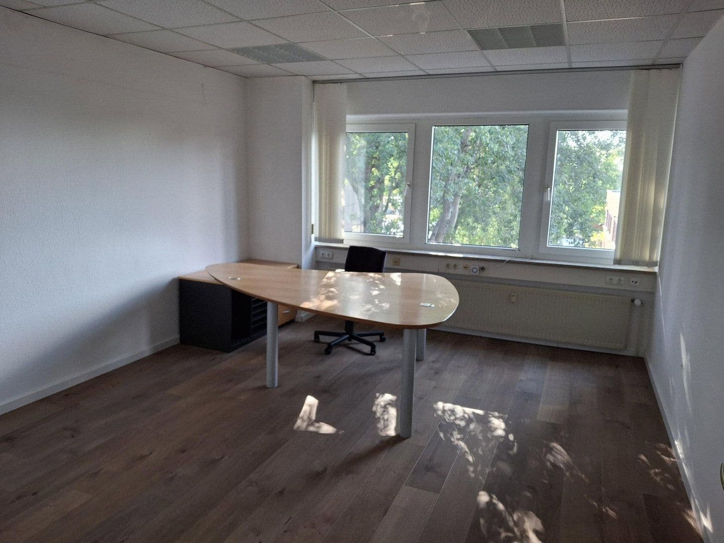 office to rent, 130 m², Oststrasse 122 B, Norderstedt, Schleswig-Holstein office to rent, 130 m², Oststrasse 122 B, Norderstedt, Schleswig-Holstein