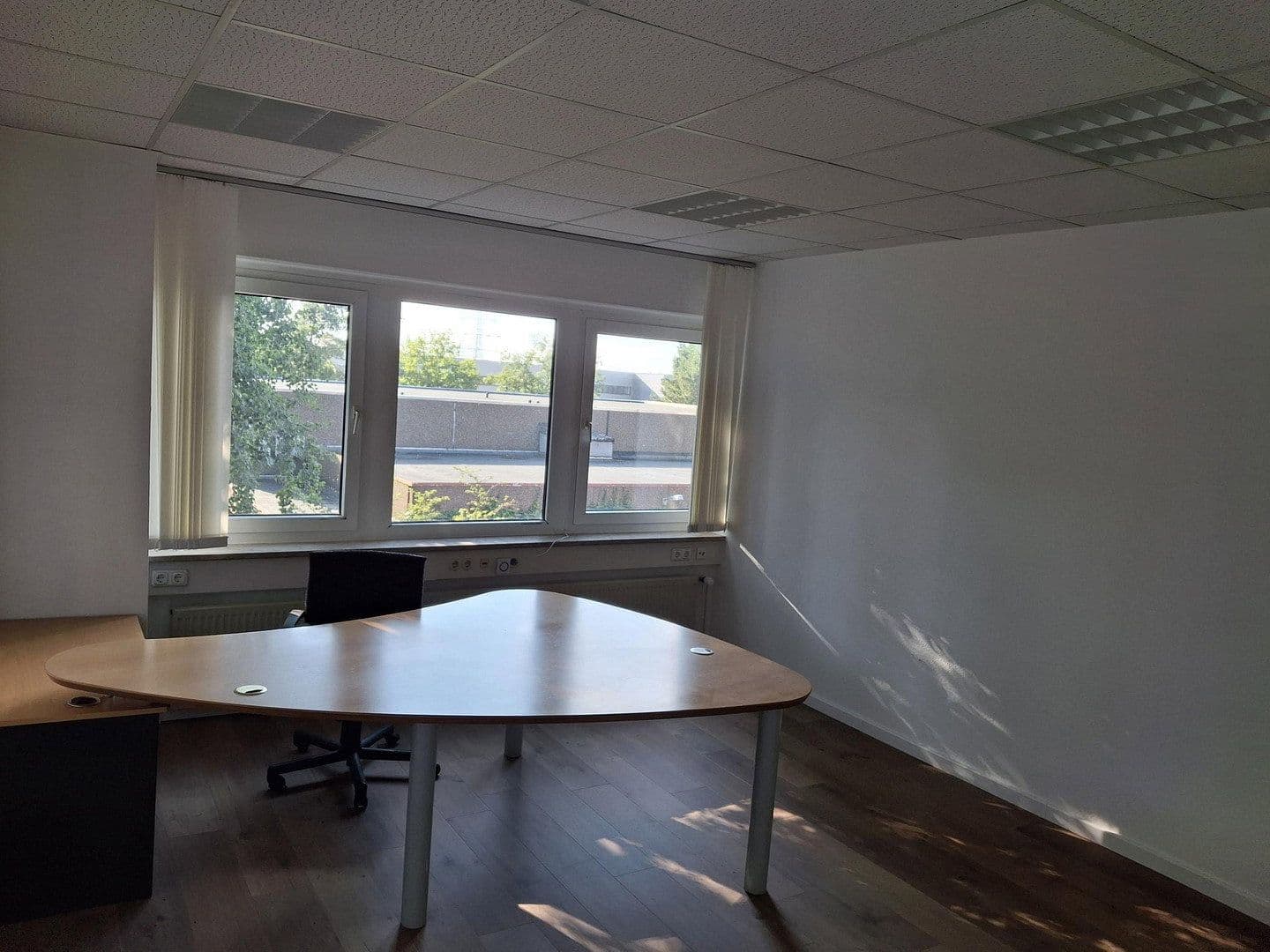 office to rent, 130 m², Oststrasse 122 B, Norderstedt, Schleswig-Holstein office to rent, 130 m², Oststrasse 122 B, Norderstedt, Schleswig-Holstein