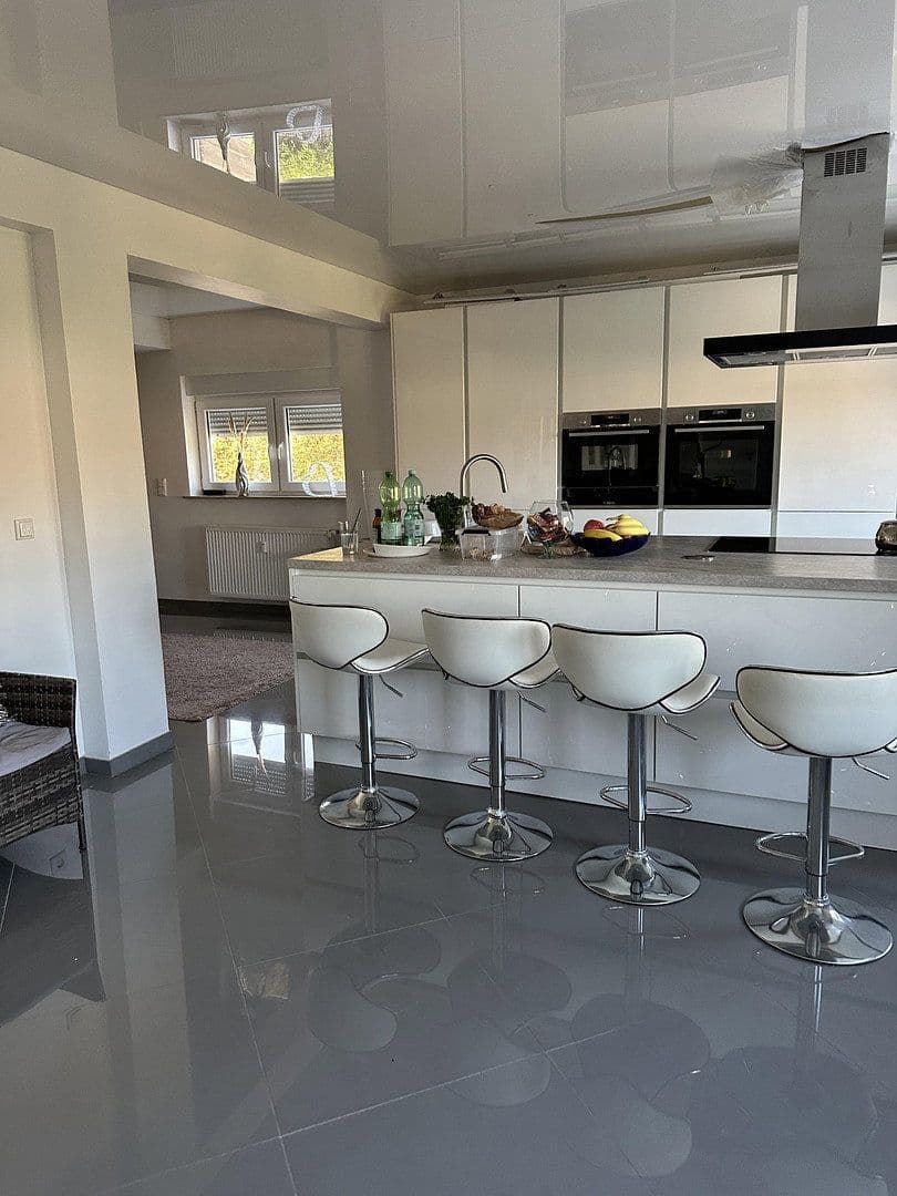 5 bedroom flat to rent, 165 m², Leverkusen, North Rhine-Westphalia 5 bedroom flat to rent, 165 m², Leverkusen, North Rhine-Westphalia