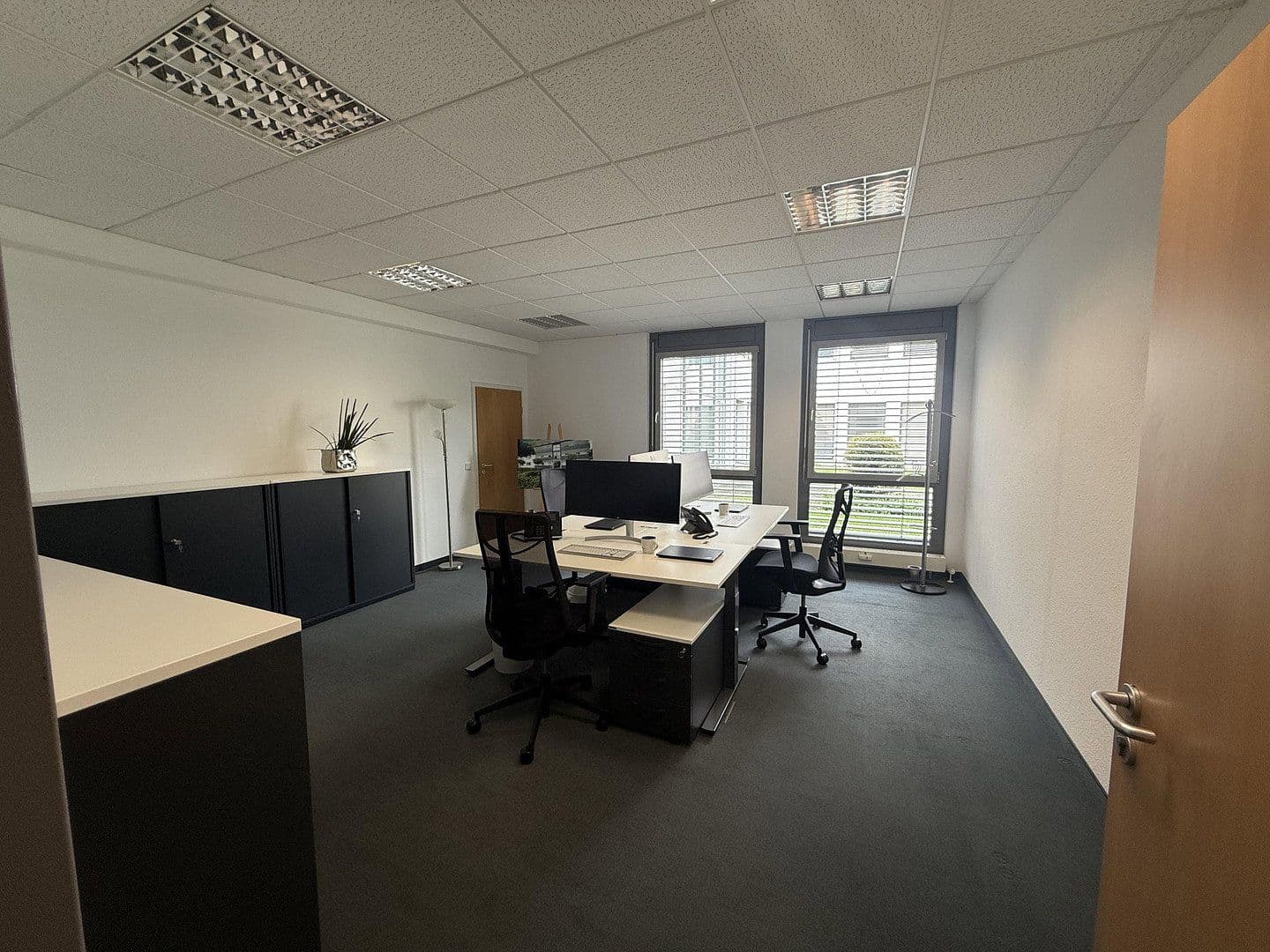 office to rent, 355 m², Angermunder Straße 126, Düsseldorf - Angermund, North Rhine-Westphalia office to rent, 355 m², Angermunder Straße 126, Düsseldorf - Angermund, North Rhine-Westphalia