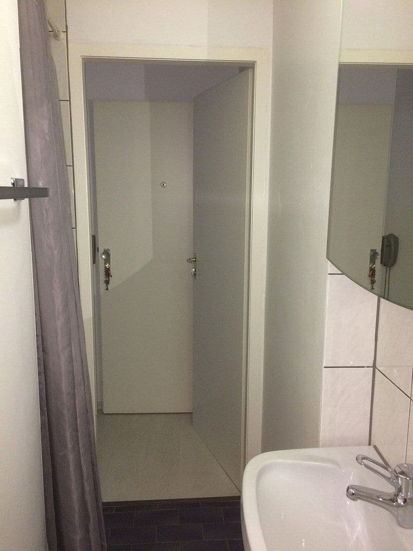 1 bedroom flat to rent, 16 m², Stuttgart-Kaltental, Baden-Württemberg 1 bedroom flat to rent, 16 m², Stuttgart-Kaltental, Baden-Württemberg
