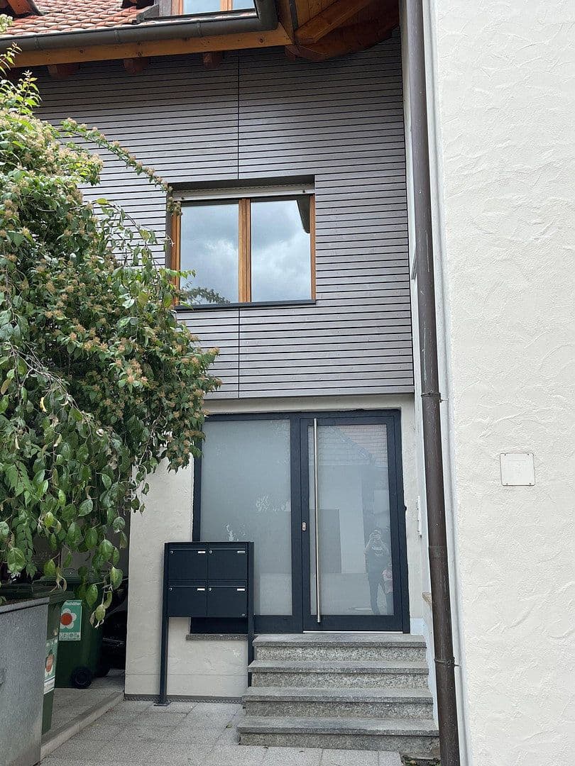 2 bedroom flat to rent, 125 m², Ehrenkirchen, Baden-Württemberg 2 bedroom flat to rent, 125 m², Ehrenkirchen, Baden-Württemberg