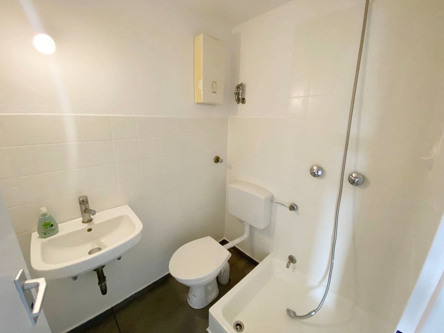Studio flat to rent, 34 m², Schwarzbachstr. 81, Mettmann, North Rhine-Westphalia Studio flat to rent, 34 m², Schwarzbachstr. 81, Mettmann, North Rhine-Westphalia