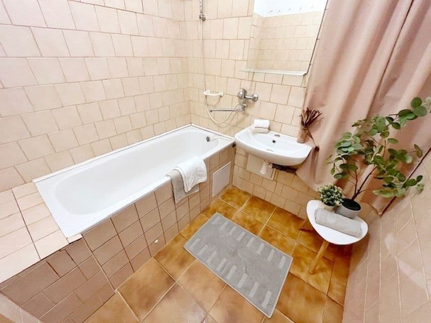2 bedroom flat to rent, 62 m², Revoluční, Odolena Voda, Středočeský Region 2 bedroom flat to rent, 62 m², Revoluční, Odolena Voda, Středočeský Region