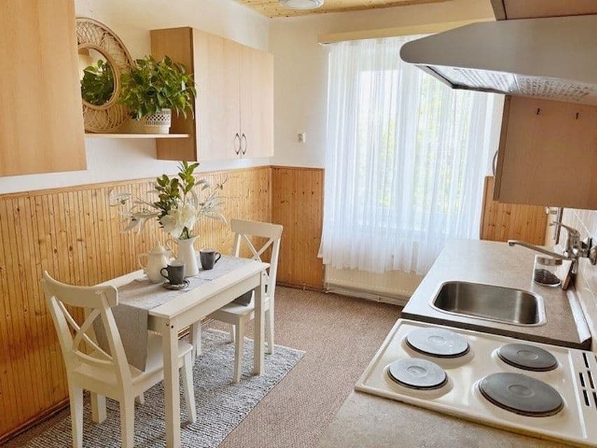 2 bedroom flat to rent, 62 m², Revoluční, Odolena Voda, Středočeský Region 2 bedroom flat to rent, 62 m², Revoluční, Odolena Voda, Středočeský Region