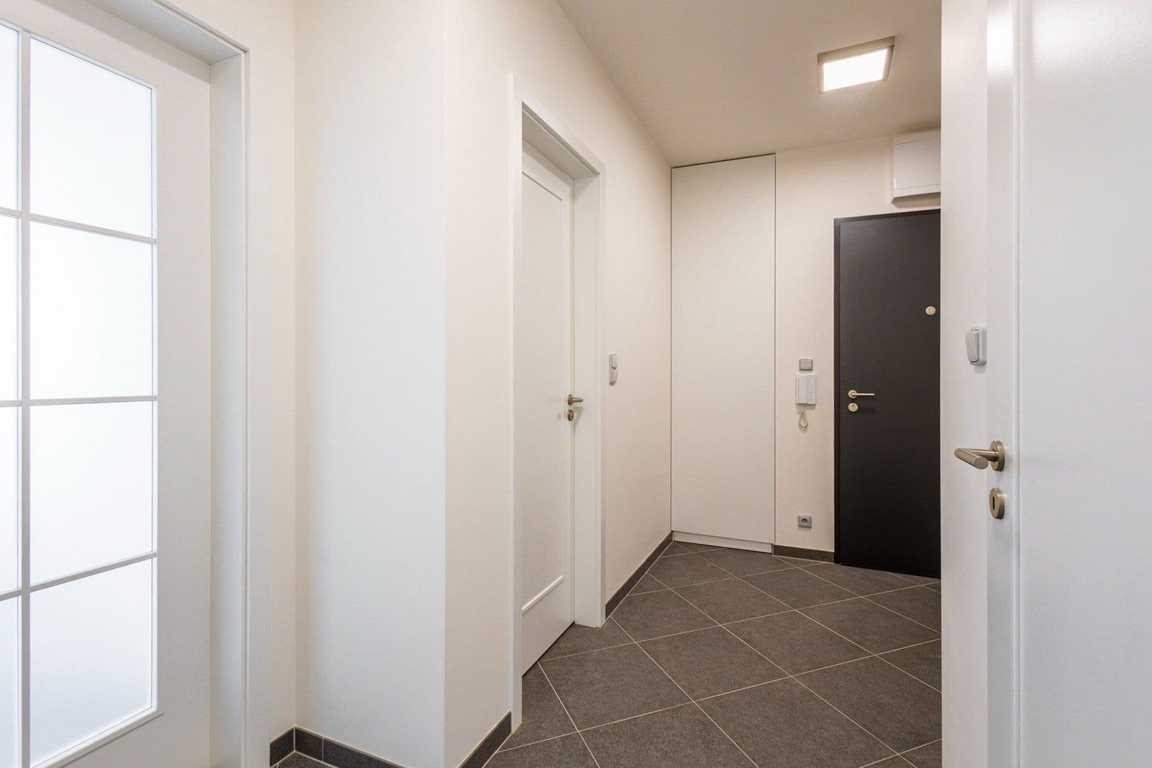 1 bedroom with open-plan kitchen flat to rent, 58 m², Stočesova, Prague, Prague 1 bedroom with open-plan kitchen flat to rent, 58 m², Stočesova, Prague, Prague