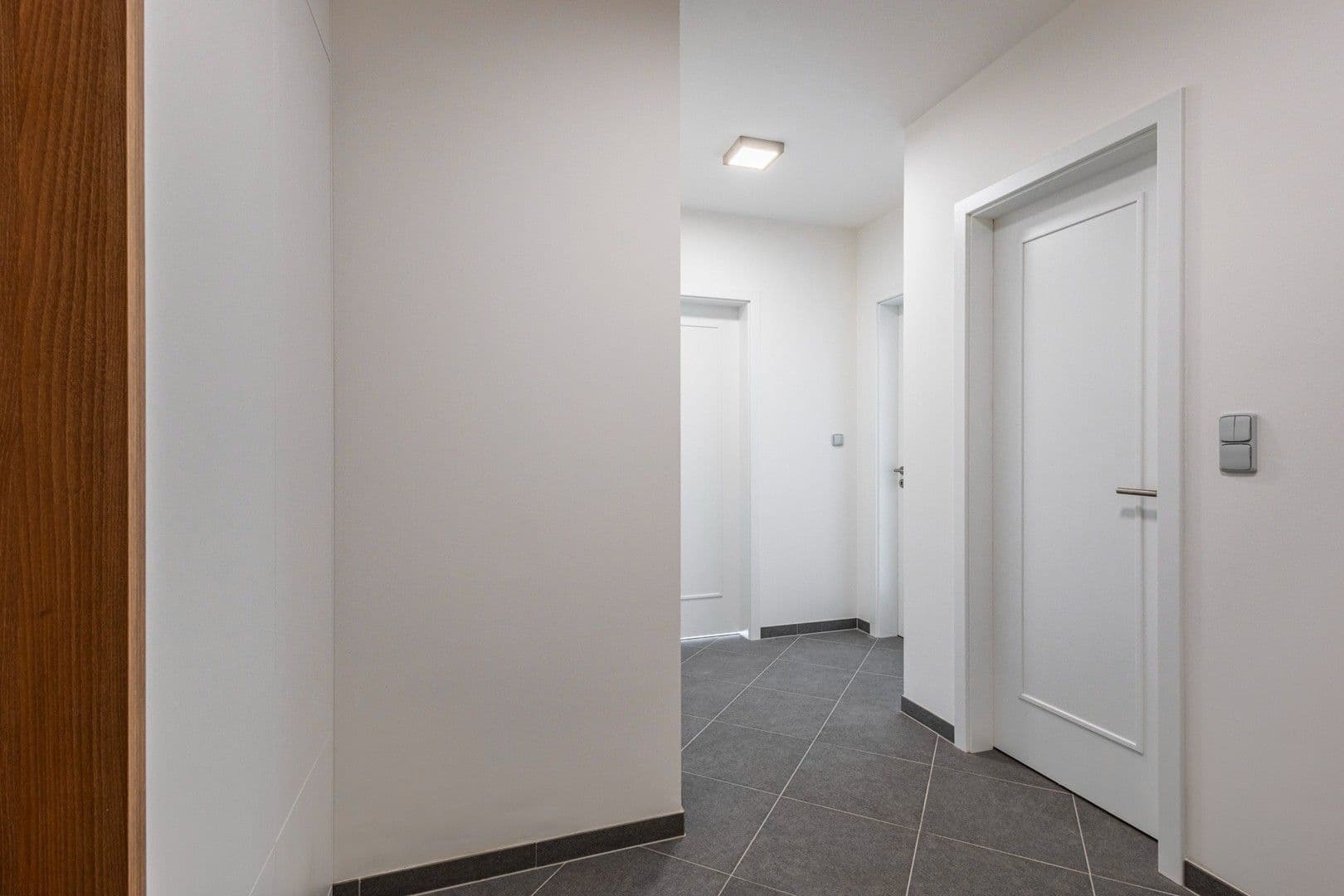 1 bedroom with open-plan kitchen flat to rent, 58 m², Stočesova, Prague, Prague 1 bedroom with open-plan kitchen flat to rent, 58 m², Stočesova, Prague, Prague