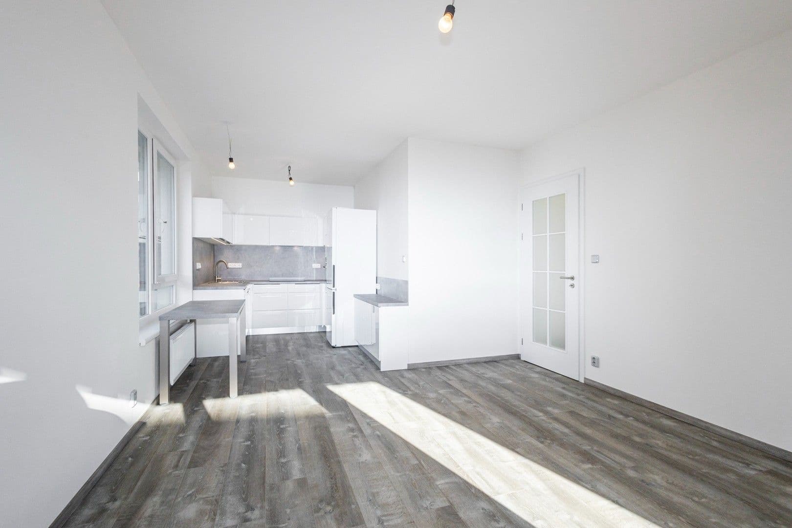 1 bedroom with open-plan kitchen flat to rent, 58 m², Stočesova, Prague, Prague 1 bedroom with open-plan kitchen flat to rent, 58 m², Stočesova, Prague, Prague