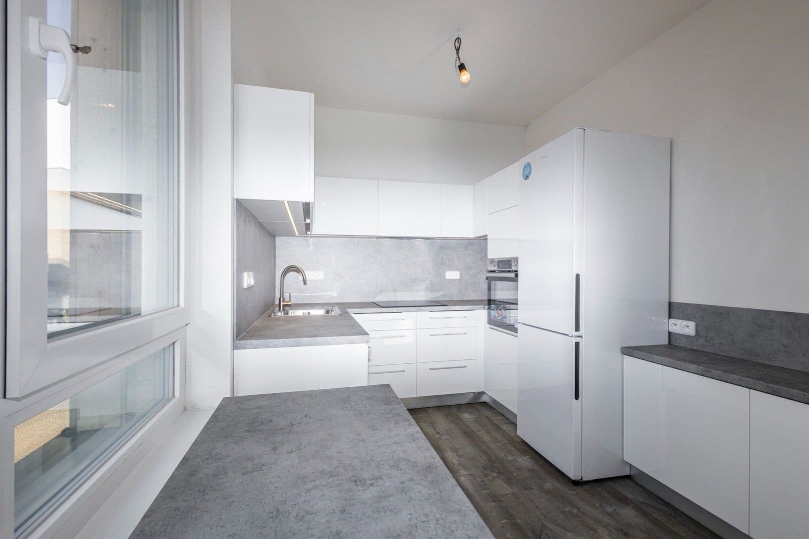 1 bedroom with open-plan kitchen flat to rent, 58 m², Stočesova, Prague, Prague 1 bedroom with open-plan kitchen flat to rent, 58 m², Stočesova, Prague, Prague
