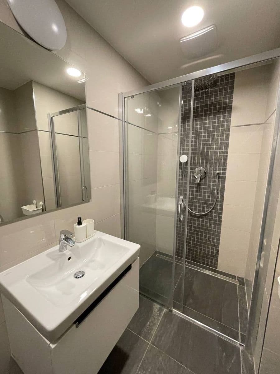 Studio flat to rent, 40 m², Vojenova, Prague, Prague Studio flat to rent, 40 m², Vojenova, Prague, Prague