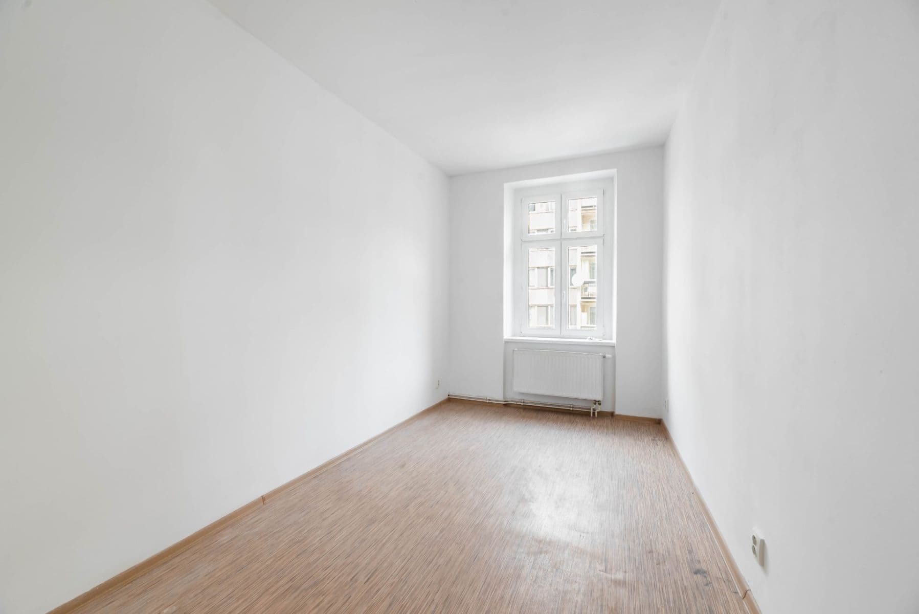 1 bedroom with open-plan kitchen flat for sale, 30 m², Holečkova, Prague, Prague 1 bedroom with open-plan kitchen flat for sale, 30 m², Holečkova, Prague, Prague