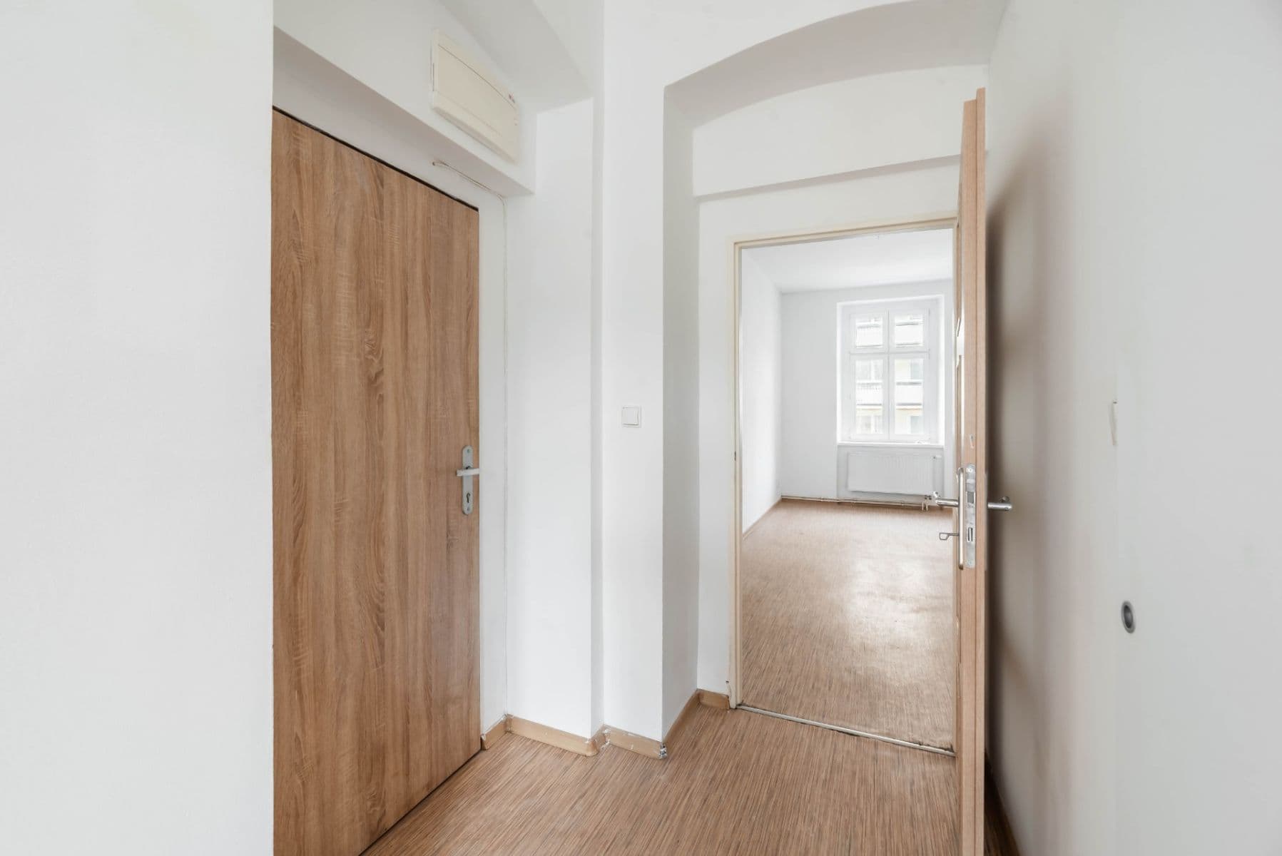 1 bedroom with open-plan kitchen flat for sale, 30 m², Holečkova, Prague, Prague 1 bedroom with open-plan kitchen flat for sale, 30 m², Holečkova, Prague, Prague