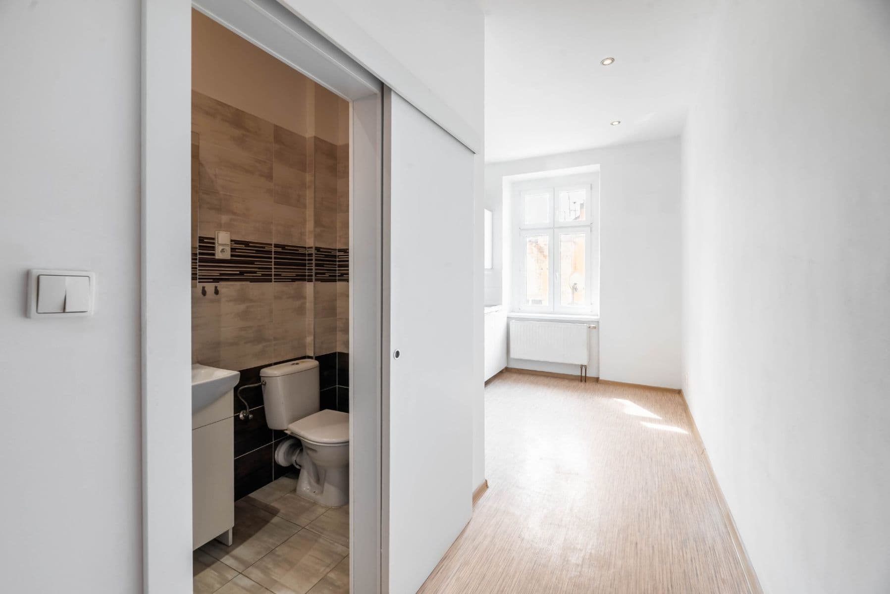 1 bedroom with open-plan kitchen flat for sale, 30 m², Holečkova, Prague, Prague 1 bedroom with open-plan kitchen flat for sale, 30 m², Holečkova, Prague, Prague