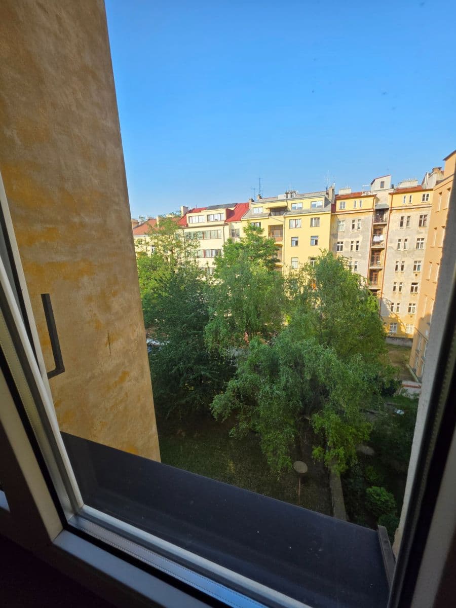 1 bedroom with open-plan kitchen flat to rent, 42 m², Janovského, Prague, Prague 1 bedroom with open-plan kitchen flat to rent, 42 m², Janovského, Prague, Prague