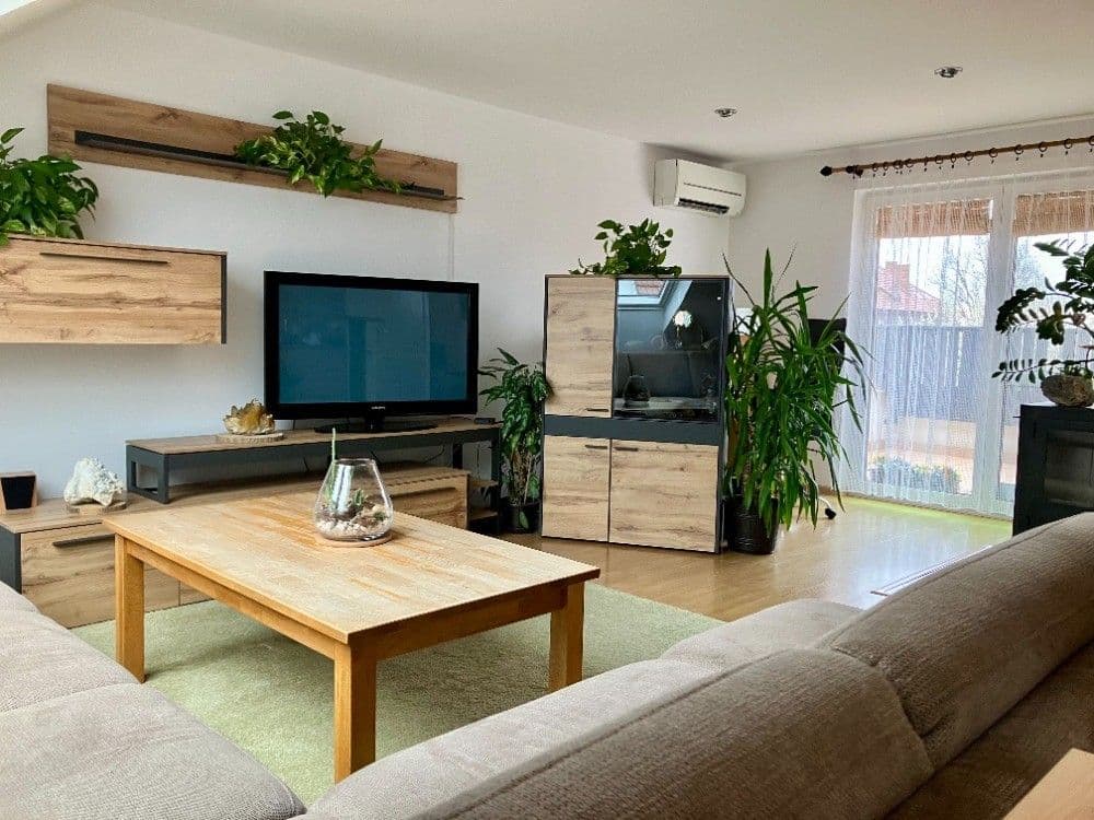 2 bedroom with open-plan kitchen flat for sale, 101 m², Dělnická, Břeclav, Jihomoravský Region 2 bedroom with open-plan kitchen flat for sale, 101 m², Dělnická, Břeclav, Jihomoravský Region