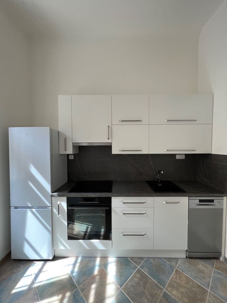 Studio flat to rent, 36 m², Heřmanova, Prague, Prague Studio flat to rent, 36 m², Heřmanova, Prague, Prague