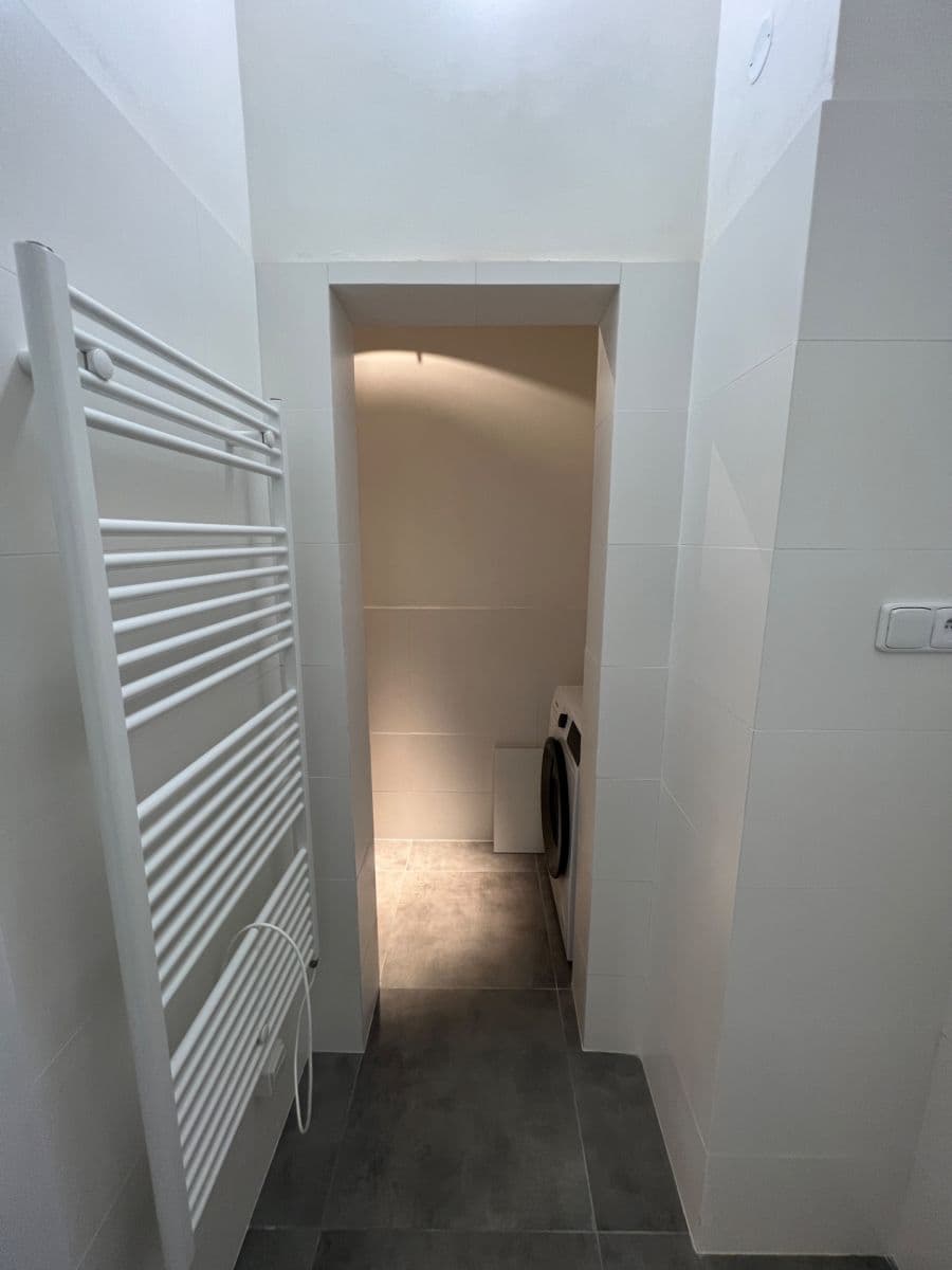 Studio flat to rent, 36 m², Heřmanova, Prague, Prague Studio flat to rent, 36 m², Heřmanova, Prague, Prague