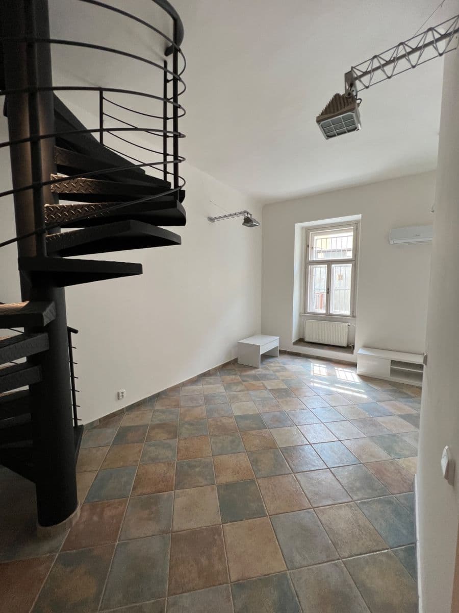 Studio flat to rent, 36 m², Heřmanova, Prague, Prague Studio flat to rent, 36 m², Heřmanova, Prague, Prague