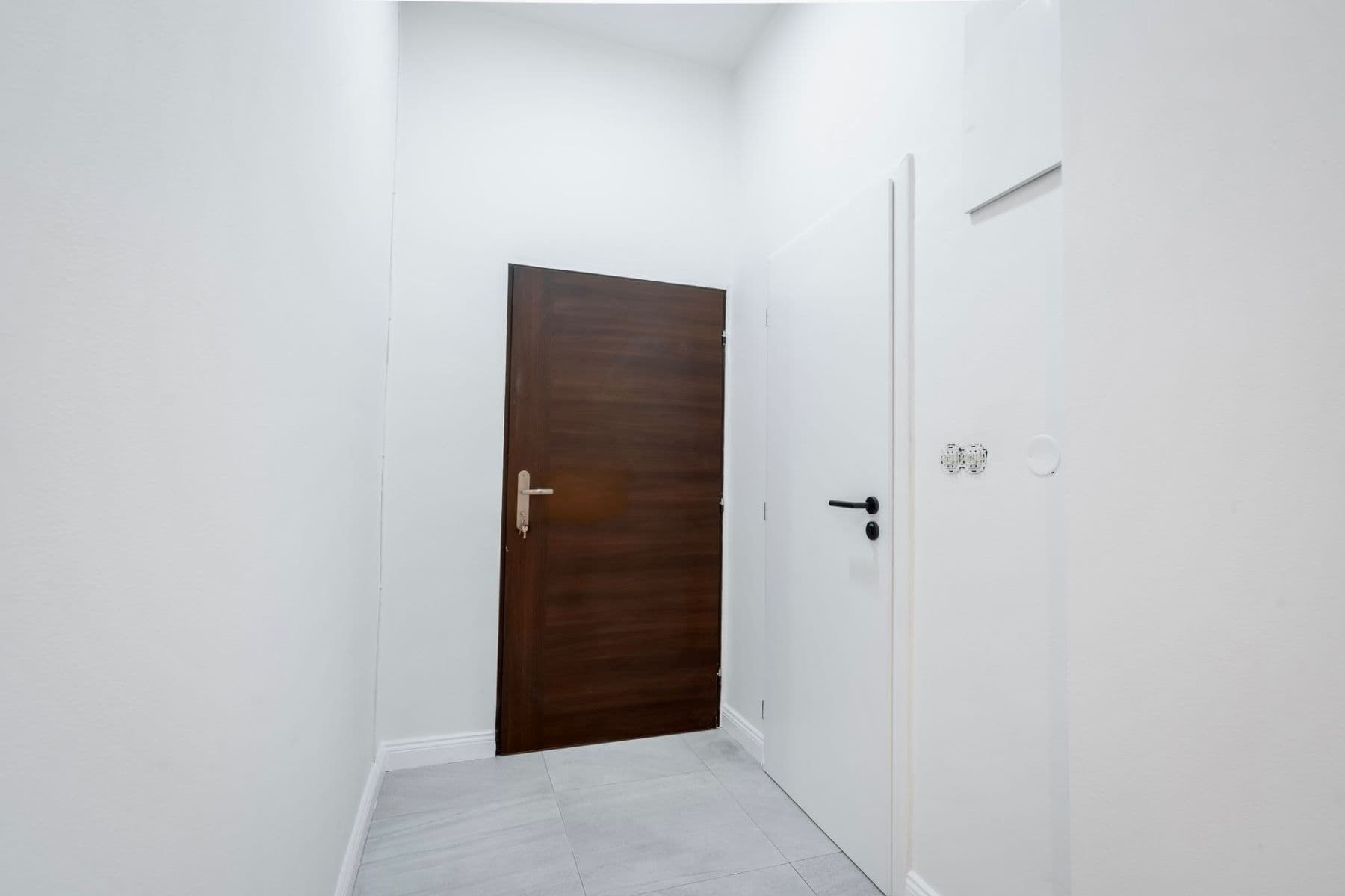 1 bedroom with open-plan kitchen flat to rent, 44 m², Plzeňská, Prague, Prague 1 bedroom with open-plan kitchen flat to rent, 44 m², Plzeňská, Prague, Prague