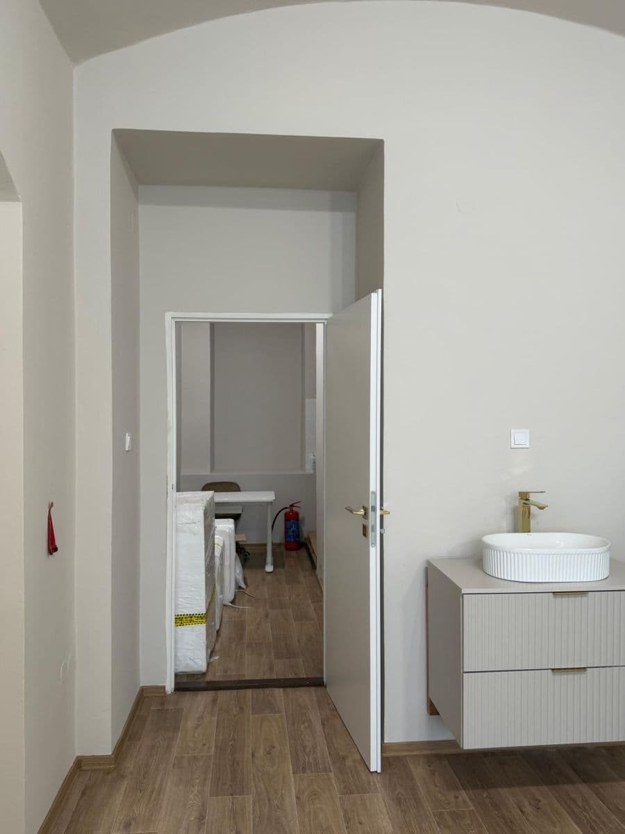 non-residential property to rent, 54 m², Vozová, Prague, Prague non-residential property to rent, 54 m², Vozová, Prague, Prague