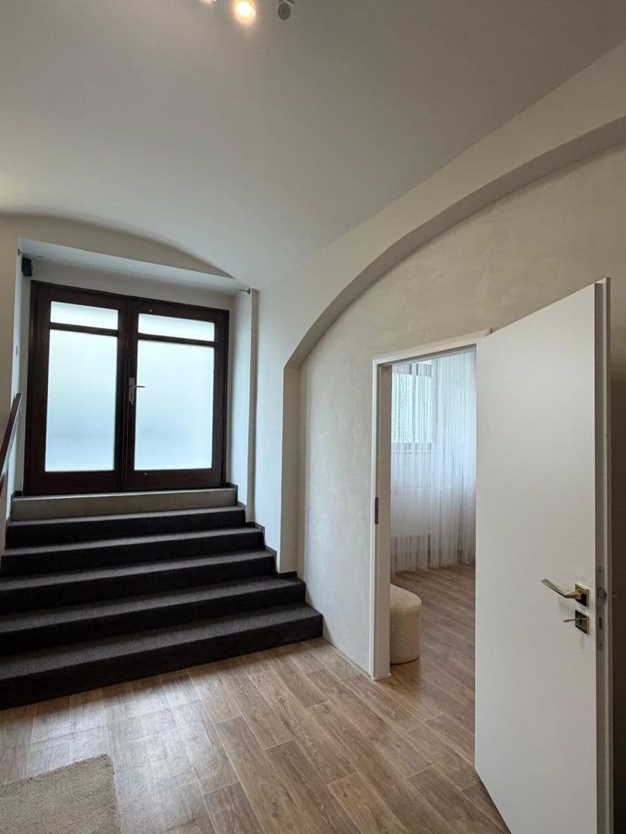 non-residential property to rent, 54 m², Vozová, Prague, Prague non-residential property to rent, 54 m², Vozová, Prague, Prague