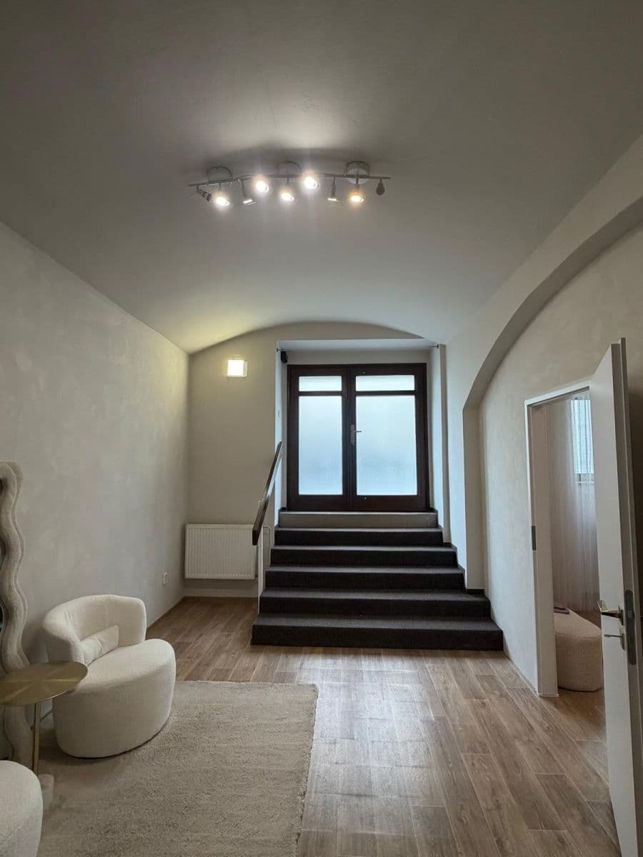 non-residential property to rent, 54 m², Vozová, Prague, Prague non-residential property to rent, 54 m², Vozová, Prague, Prague