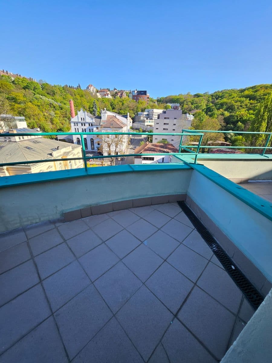 2 bedroom flat to rent, 53 m², Vrchlického, Prague, Prague 2 bedroom flat to rent, 53 m², Vrchlického, Prague, Prague