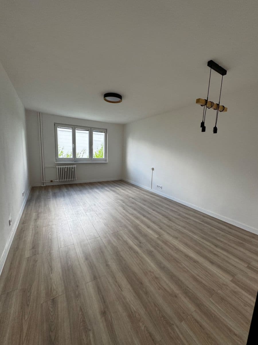 3 bedroom flat to rent, 79 m², Krejčíkova, Plzeň, Plzeňský Region 3 bedroom flat to rent, 79 m², Krejčíkova, Plzeň, Plzeňský Region
