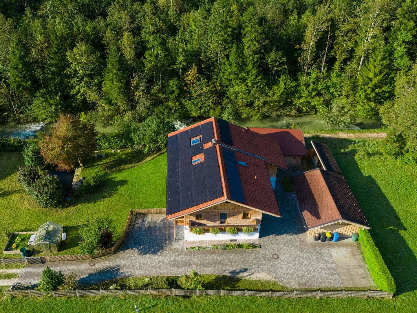 house for sale, 330 m², Berchtesgadener Straße 10, Schneizlreuth OT Weißbach a.d. Alpenstraße, Bavaria house for sale, 330 m², Berchtesgadener Straße 10, Schneizlreuth OT Weißbach a.d. Alpenstraße, Bavaria