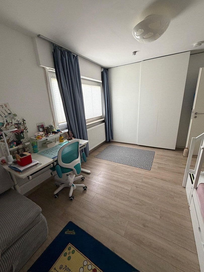 3 bedroom with open-plan kitchen flat to rent, 100 m², Leinfelden-Echterdingen, Baden-Württemberg 3 bedroom with open-plan kitchen flat to rent, 100 m², Leinfelden-Echterdingen, Baden-Württemberg
