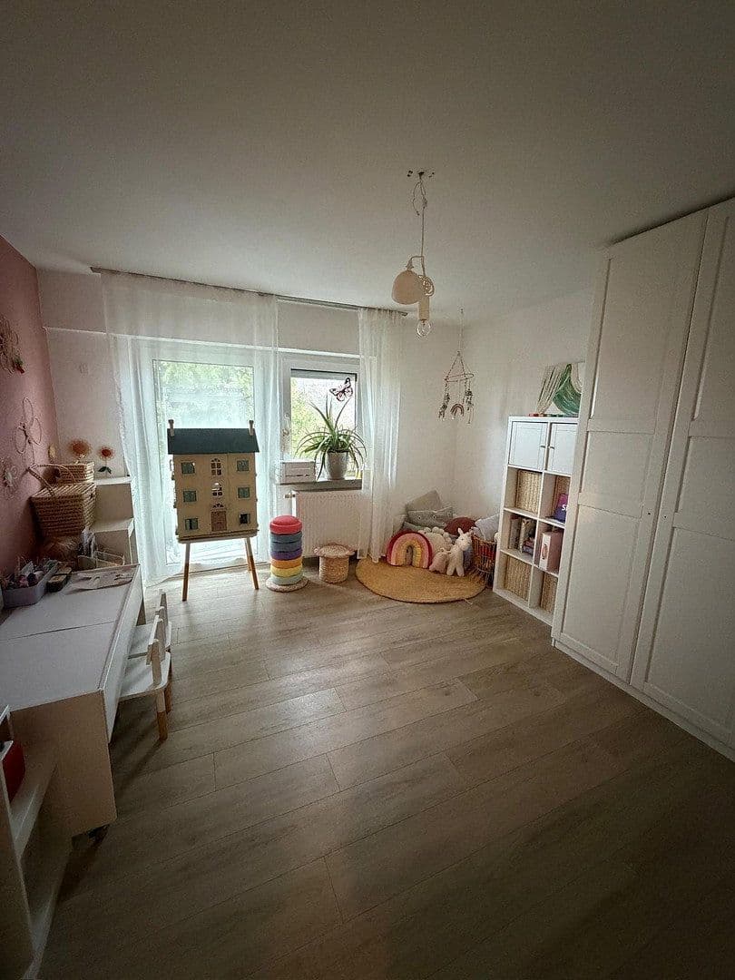 3 bedroom with open-plan kitchen flat to rent, 100 m², Leinfelden-Echterdingen, Baden-Württemberg 3 bedroom with open-plan kitchen flat to rent, 100 m², Leinfelden-Echterdingen, Baden-Württemberg