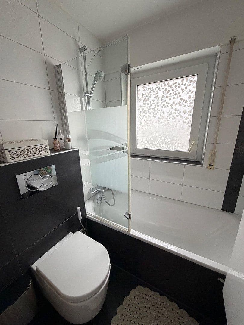3 bedroom with open-plan kitchen flat to rent, 100 m², Leinfelden-Echterdingen, Baden-Württemberg 3 bedroom with open-plan kitchen flat to rent, 100 m², Leinfelden-Echterdingen, Baden-Württemberg