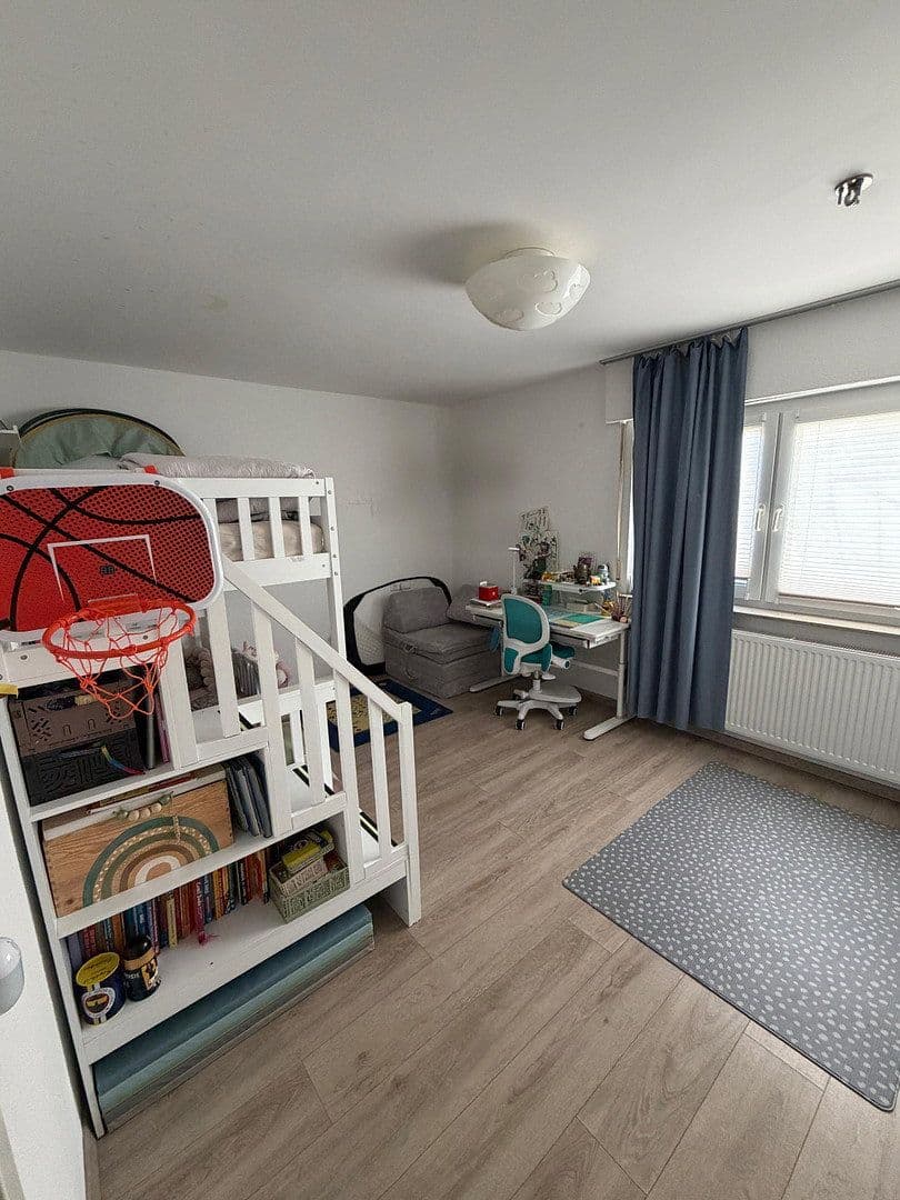 3 bedroom with open-plan kitchen flat to rent, 100 m², Leinfelden-Echterdingen, Baden-Württemberg 3 bedroom with open-plan kitchen flat to rent, 100 m², Leinfelden-Echterdingen, Baden-Württemberg