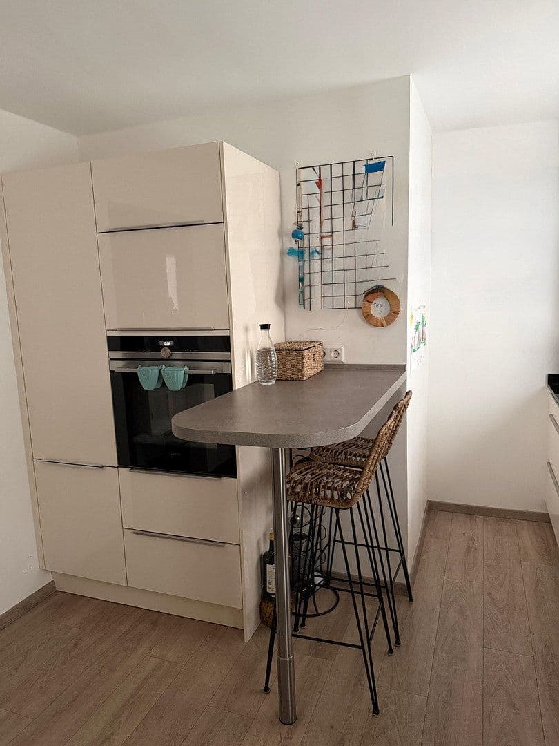 3 bedroom with open-plan kitchen flat to rent, 100 m², Leinfelden-Echterdingen, Baden-Württemberg 3 bedroom with open-plan kitchen flat to rent, 100 m², Leinfelden-Echterdingen, Baden-Württemberg