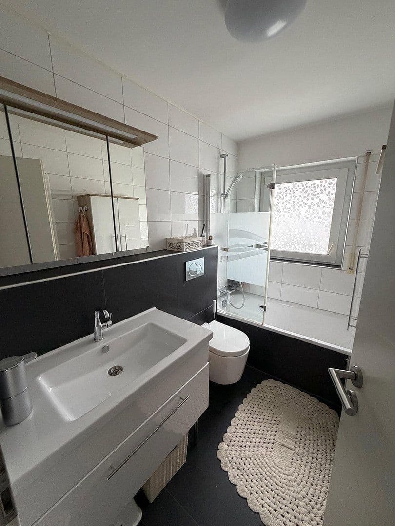 3 bedroom with open-plan kitchen flat to rent, 100 m², Leinfelden-Echterdingen, Baden-Württemberg 3 bedroom with open-plan kitchen flat to rent, 100 m², Leinfelden-Echterdingen, Baden-Württemberg