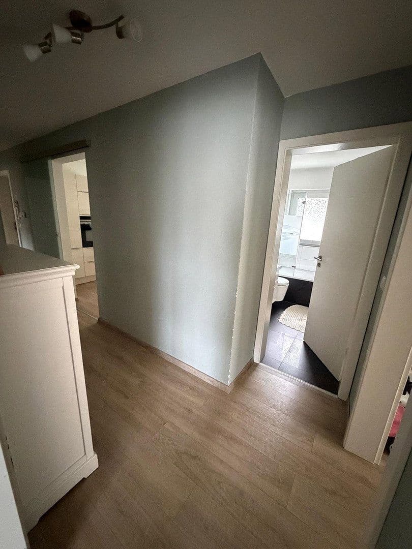 3 bedroom with open-plan kitchen flat to rent, 100 m², Leinfelden-Echterdingen, Baden-Württemberg 3 bedroom with open-plan kitchen flat to rent, 100 m², Leinfelden-Echterdingen, Baden-Württemberg