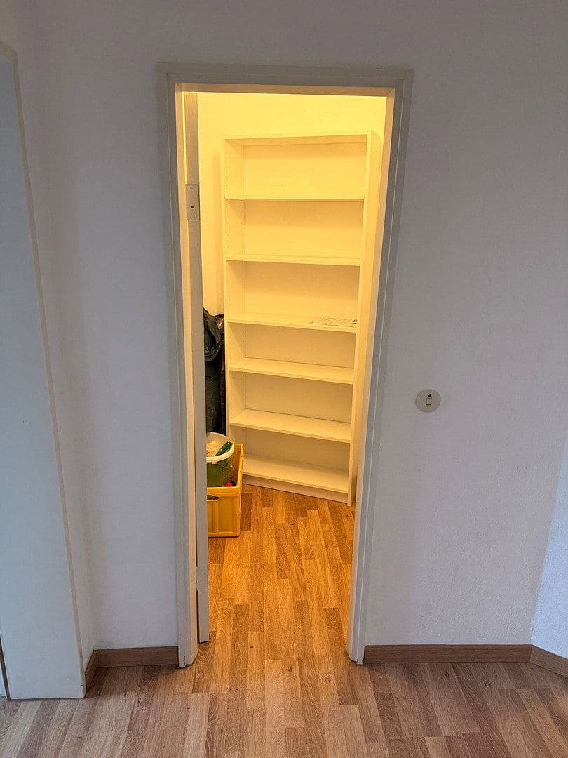 2 bedroom flat to rent, 43 m², Markt 4, Bonn, North Rhine-Westphalia 2 bedroom flat to rent, 43 m², Markt 4, Bonn, North Rhine-Westphalia