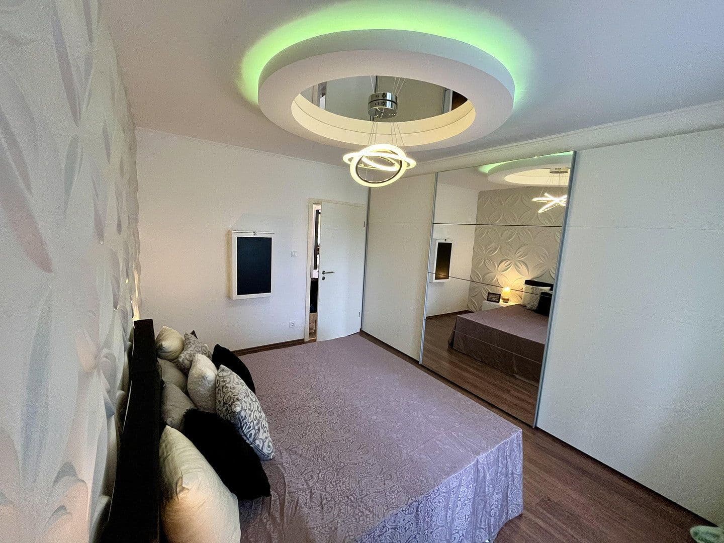 2 bedroom with open-plan kitchen flat for sale, 75 m², Oberhausen, North Rhine-Westphalia 2 bedroom with open-plan kitchen flat for sale, 75 m², Oberhausen, North Rhine-Westphalia