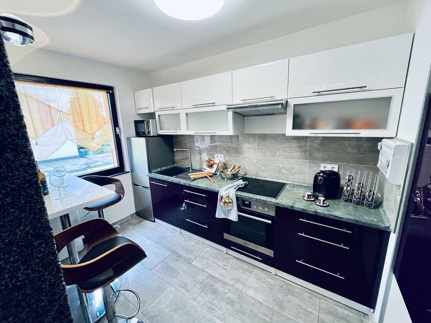 2 bedroom with open-plan kitchen flat for sale, 75 m², Oberhausen, North Rhine-Westphalia 2 bedroom with open-plan kitchen flat for sale, 75 m², Oberhausen, North Rhine-Westphalia