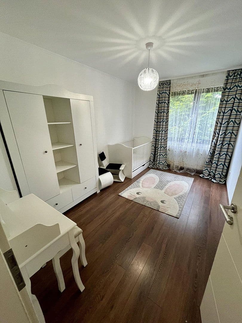 2 bedroom with open-plan kitchen flat for sale, 75 m², Oberhausen, North Rhine-Westphalia 2 bedroom with open-plan kitchen flat for sale, 75 m², Oberhausen, North Rhine-Westphalia
