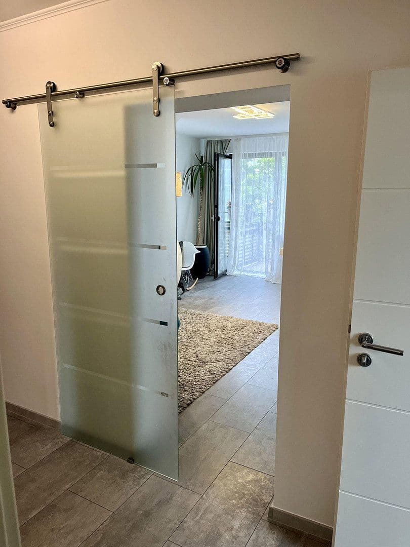 2 bedroom with open-plan kitchen flat for sale, 75 m², Oberhausen, North Rhine-Westphalia 2 bedroom with open-plan kitchen flat for sale, 75 m², Oberhausen, North Rhine-Westphalia