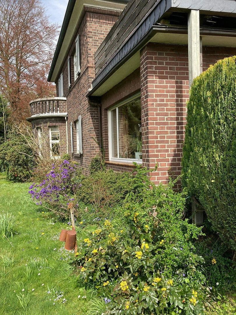 house for sale, 330 m², Brüggener Str. 38,, Brüggen, North Rhine-Westphalia house for sale, 330 m², Brüggener Str. 38,, Brüggen, North Rhine-Westphalia