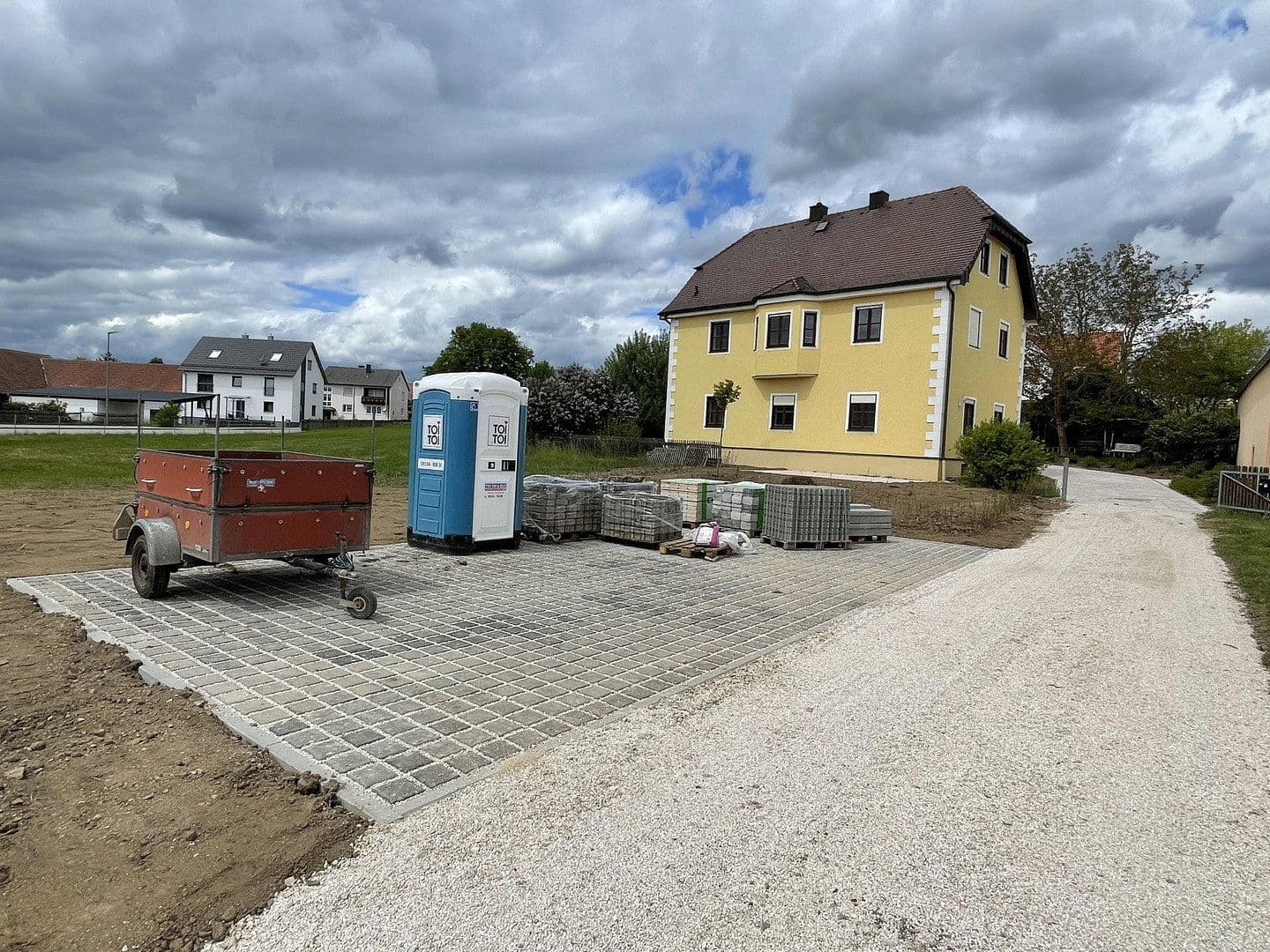 3 bedroom with open-plan kitchen flat to rent, 141 m², Regenstauf, Bavaria 3 bedroom with open-plan kitchen flat to rent, 141 m², Regenstauf, Bavaria