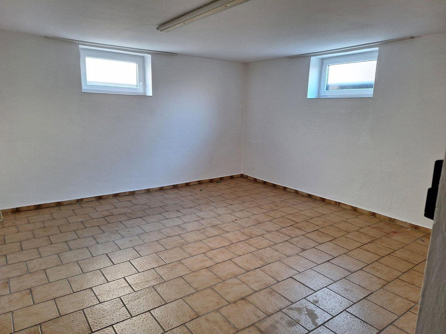house for sale, 383 m², Schwaigener Str. 28, Mamming, Bavaria house for sale, 383 m², Schwaigener Str. 28, Mamming, Bavaria