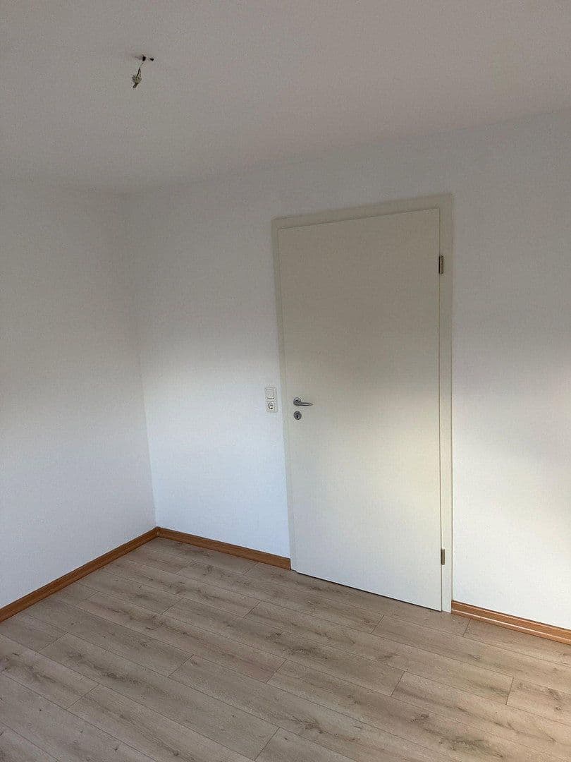 3 bedroom flat to rent, 70 m², Am Stadtgarten, Königswinter, North Rhine-Westphalia 3 bedroom flat to rent, 70 m², Am Stadtgarten, Königswinter, North Rhine-Westphalia