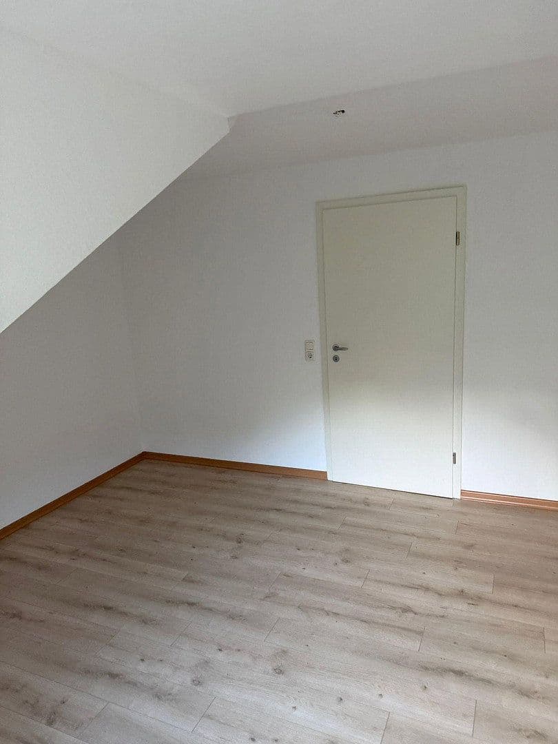 3 bedroom flat to rent, 70 m², Am Stadtgarten, Königswinter, North Rhine-Westphalia 3 bedroom flat to rent, 70 m², Am Stadtgarten, Königswinter, North Rhine-Westphalia