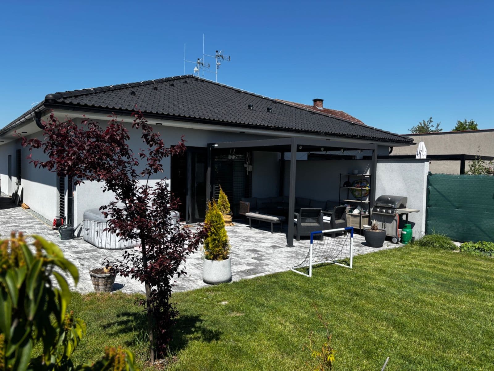 house to rent, 100 m², Hrobice, Pardubický Region house to rent, 100 m², Hrobice, Pardubický Region