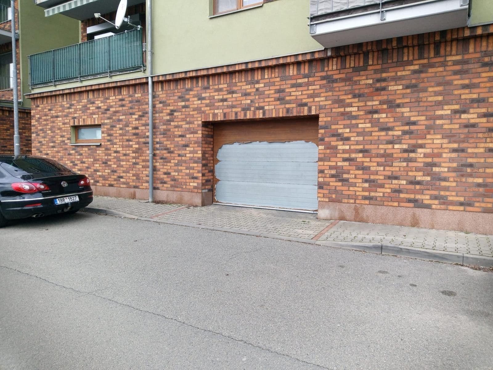 garage for sale, 12 m², U Leskavy, Brno, Jihomoravský Region garage for sale, 12 m², U Leskavy, Brno, Jihomoravský Region